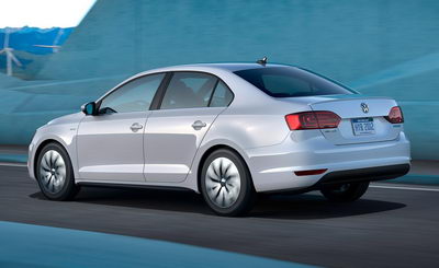 
VW Jetta Hybride (2013). Design Image 2
 